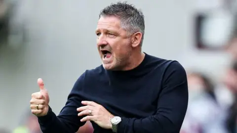 Dundee manager Tony Docherty