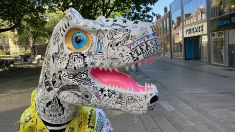 Martin Barber/BBC A T-rex dinosaur sculpture