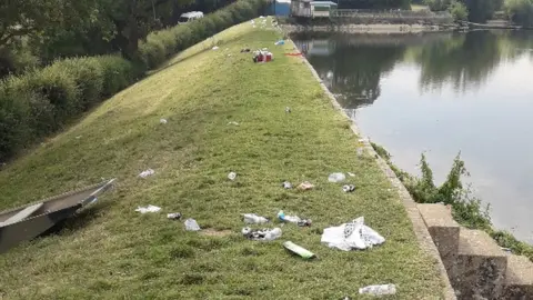 Canal and River Trust Rubbish around the site