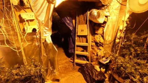 Nottinghamshire Police Cannabis farm