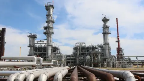 Getty Images A refinery in Mazeikiai in the North-West of Lithuania