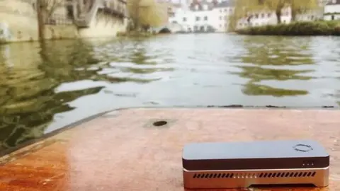 Puntseq MinION device