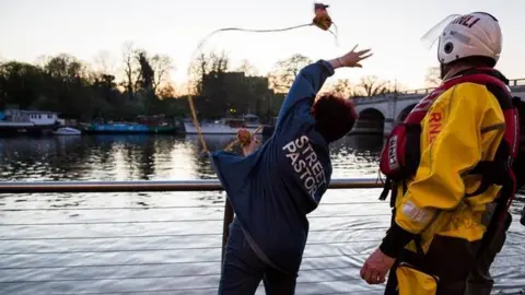 Nathan Williams/RNLI Throw bag instruction