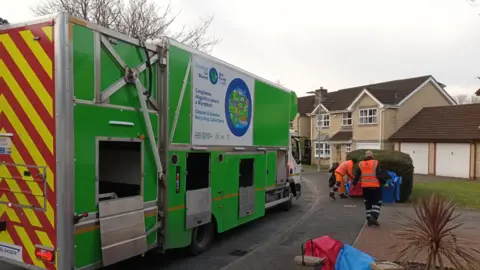 LDRS Recycling vehicle on road