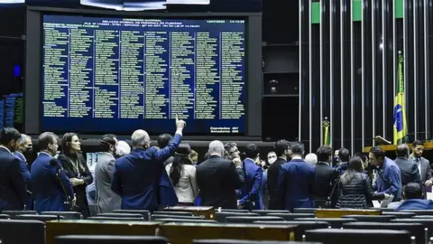 Waldemir Barreto/Agência Senado Congress vote on vetoes and projects, including the Budget project.