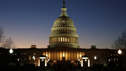 US Congress: Republicans vote to limit ethics body - BBC News