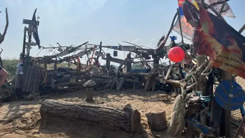 Natalie Bell / BBC The restored beach bench in Cleethorpes
