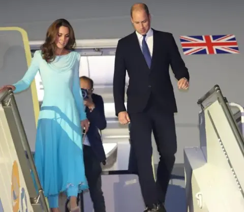 AFP October 14, 2019, Britain"s Prince William, Duke of Cambridgea (R) and his wife Britain"s Catherine, Duchess of Cambridge arrive at the Pakistan"s Nur Khan military airbase in Rawalpindi.