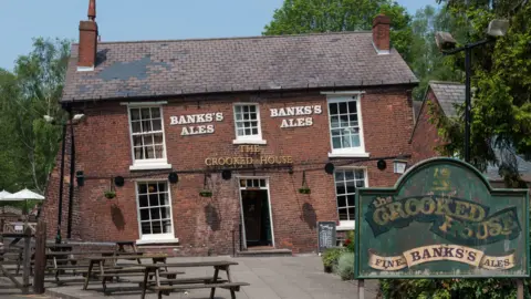 PA The Crooked House