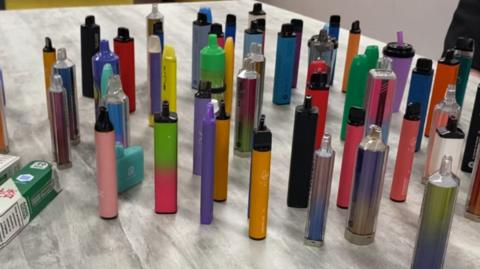 A large number of vapes