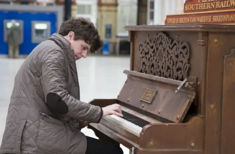 Julia Horbaschk  Mikah at Brighton station