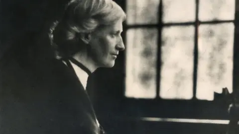 Save The Children Eglantyne Jebb at her desk