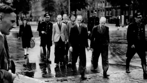 Getty Images Raid in Amsterdam in 1943