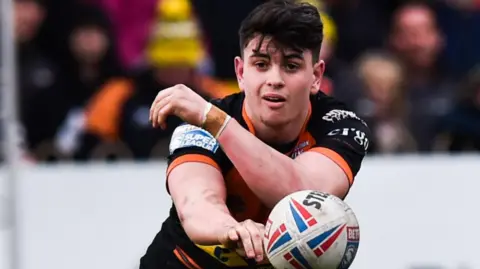 Cain Robb playing for Castleford Tigers