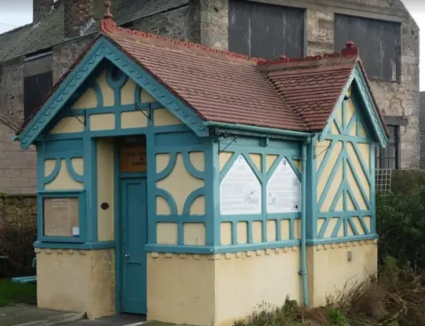 Historic England Bank Hill loo