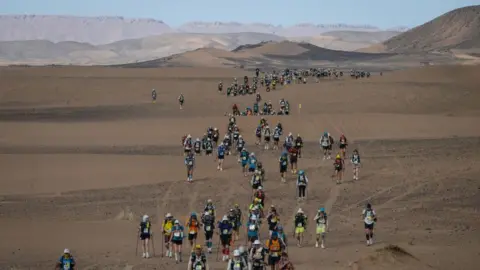 Getty Images People taking part in the Marathon des Sables