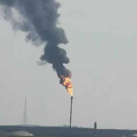 Diane Rainbow Haig Flaring at Mossmorran