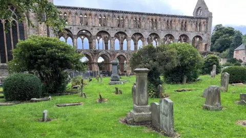 Jedburgh Abbey graveyard