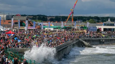 Getty Images Large crowd at previous airshow