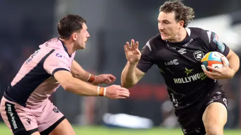 New Cardiff signing (right) Le Roux Malan played for Sharks against Cardiff in March 2026