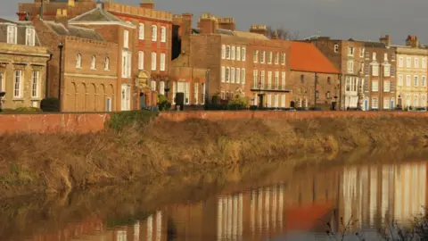 Richard Humphrey/Geograph North Brink in Wisbech