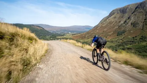 Wahoo/Brodie Hood Rab Wardell