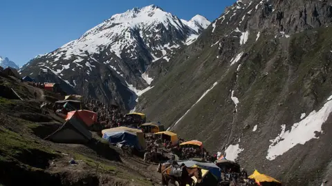 Getty Images Hindu pilgrims visiting Amarnath