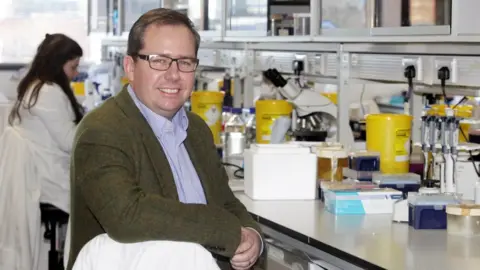 Newcastle University Che Connon