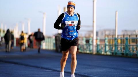 Kevin Sinfield running an ultra-marathon in Brighton