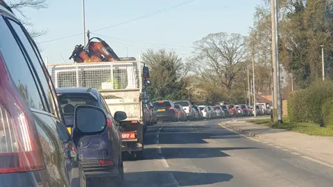 Andrew Shaw  Traffic jam in Hull