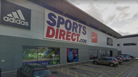 Sports Direct rated lowest in customer satisfaction survey - BBC News