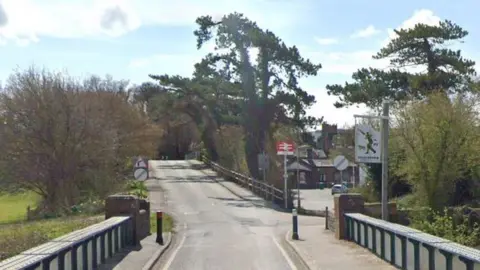 Glynde railway station