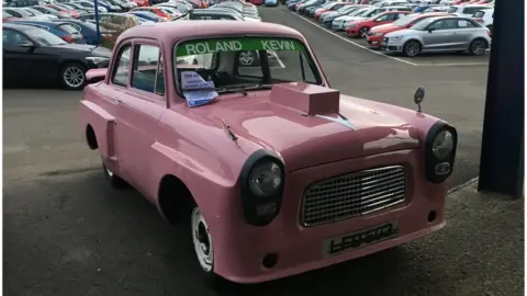 A replica of Roland the Rat's pink car