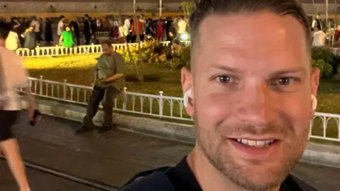 Mark Shatliff Mark Shatliff from Reading takes one selfie per night on holiday