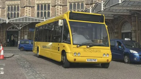 Big Lemon Bus in Bristol