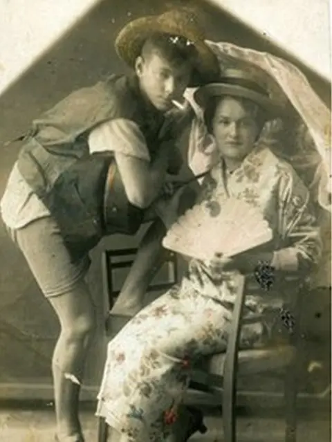 Olga Khoroshilova Apasha and Apashka, Leningrad fashion icons
