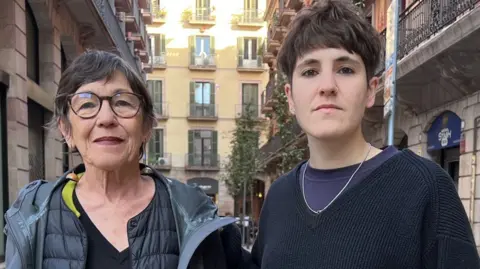 Mariona and her daughter Marina on a Barcelona street