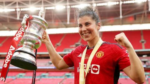 Lucia Garcia with the Women's FA Cup