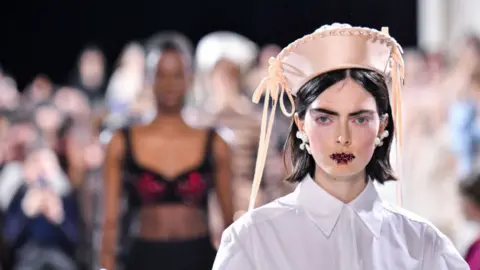 Victor VIRGILE/Gamma-Rapho Simone Rocha Gaultier sailor hat