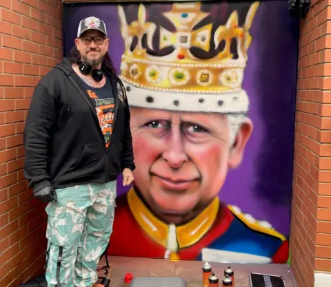 Katy Lewis/BBC Ant Steel's mural of King Charles III