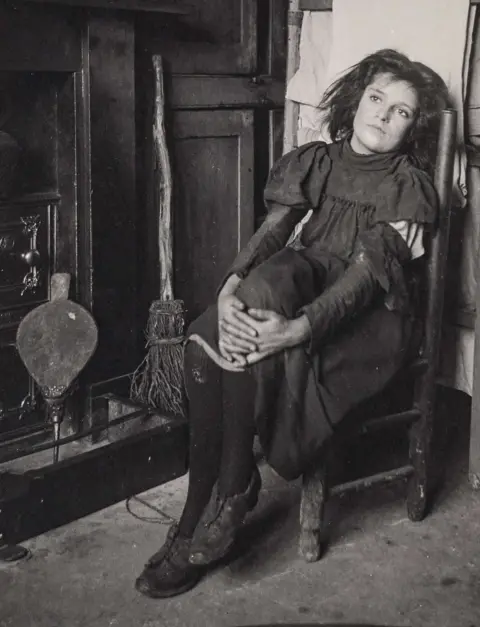 Forum Auctions Portrait of woman in Dorset taken before 1914