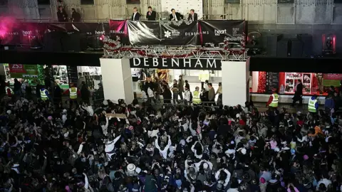 Last Debenhams stores close their doors - BBC News