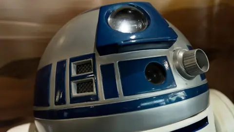 ETIENNE LAURENT/EPA-EFE/REX/Shutterstock R2D2