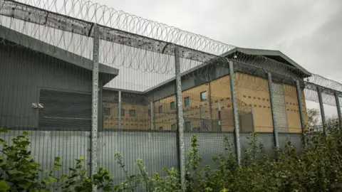 Getty Images Heathrow Immigration Removal Centre 