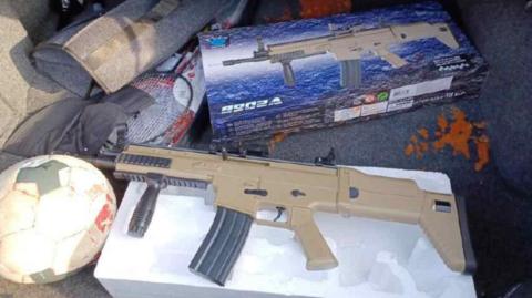 The seized airsoft rifle
