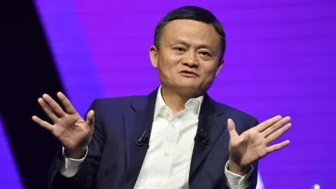 Reuters Jack Ma, salah satu pendiri Alibaba Group, di Vivatech Startups and Innovation Fair, di Paris pada tahun 2019. 