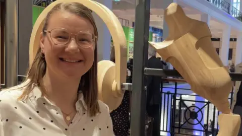 Legs4Africa Bex Yearworth