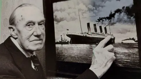 Titanic digital scan reveals new details of ship's final hours