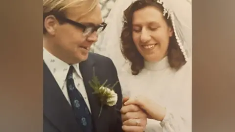 Laura Martin Alan & Mary Martin