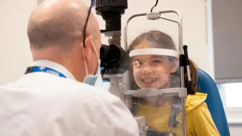 Ash Knotek/GOSH/PA Wire Beth Farshi with a consultant